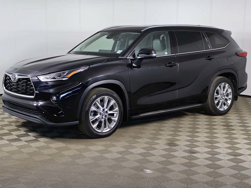 Used 2023 Toyota Highlander Limited AWD/4WD image 9