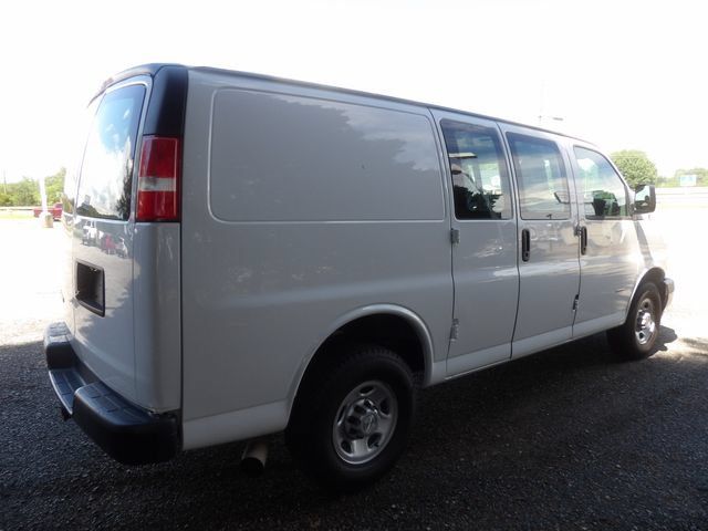 Used 2019 Chevrolet Express 2500 w/ Driver Convenience Package RWD image 4