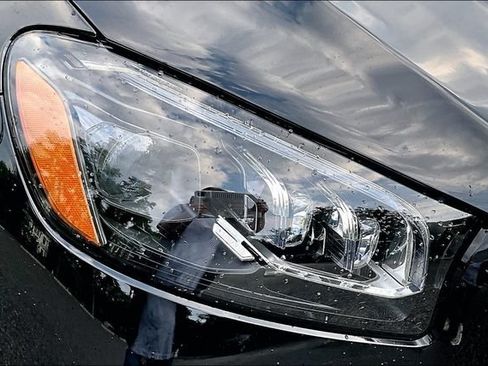 Certified 2024 Mercedes-Benz GLS 450 4MATIC image 37