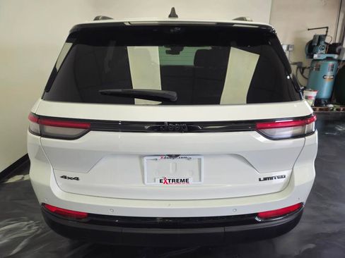 Used 2024 Jeep Grand Cherokee Limited w/ Luxury Tech Group II AWD/4WD image 21