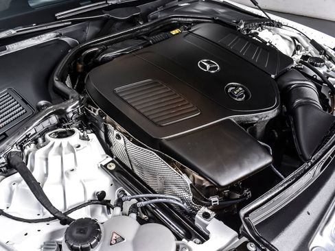 Used 2023 Mercedes-Benz C 300 4MATIC Sedan image 11