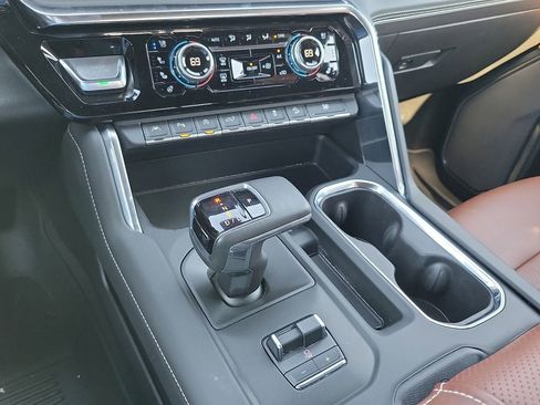 Used 2023 GMC Sierra 1500 Denali Ultimate image 15