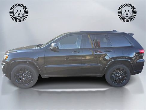 Used 2021 Jeep Grand Cherokee Laredo X image 8