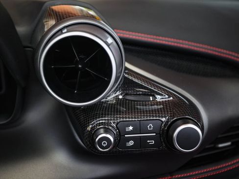 Used 2021 Ferrari F8 Tributo RWD image 36