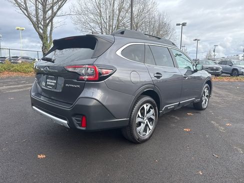 Used 2022 Subaru Outback Limited image 7