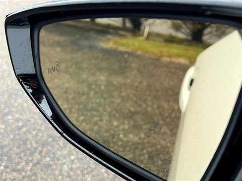 Used 2025 Lexus IS 300 w/ Comfort Package image 11