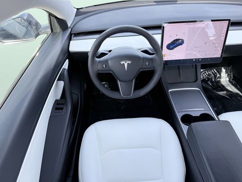 Used 2021 Tesla Model 3 Standard Range Plus image 48