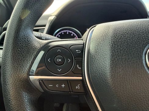 Used 2021 Toyota Camry LE image 27