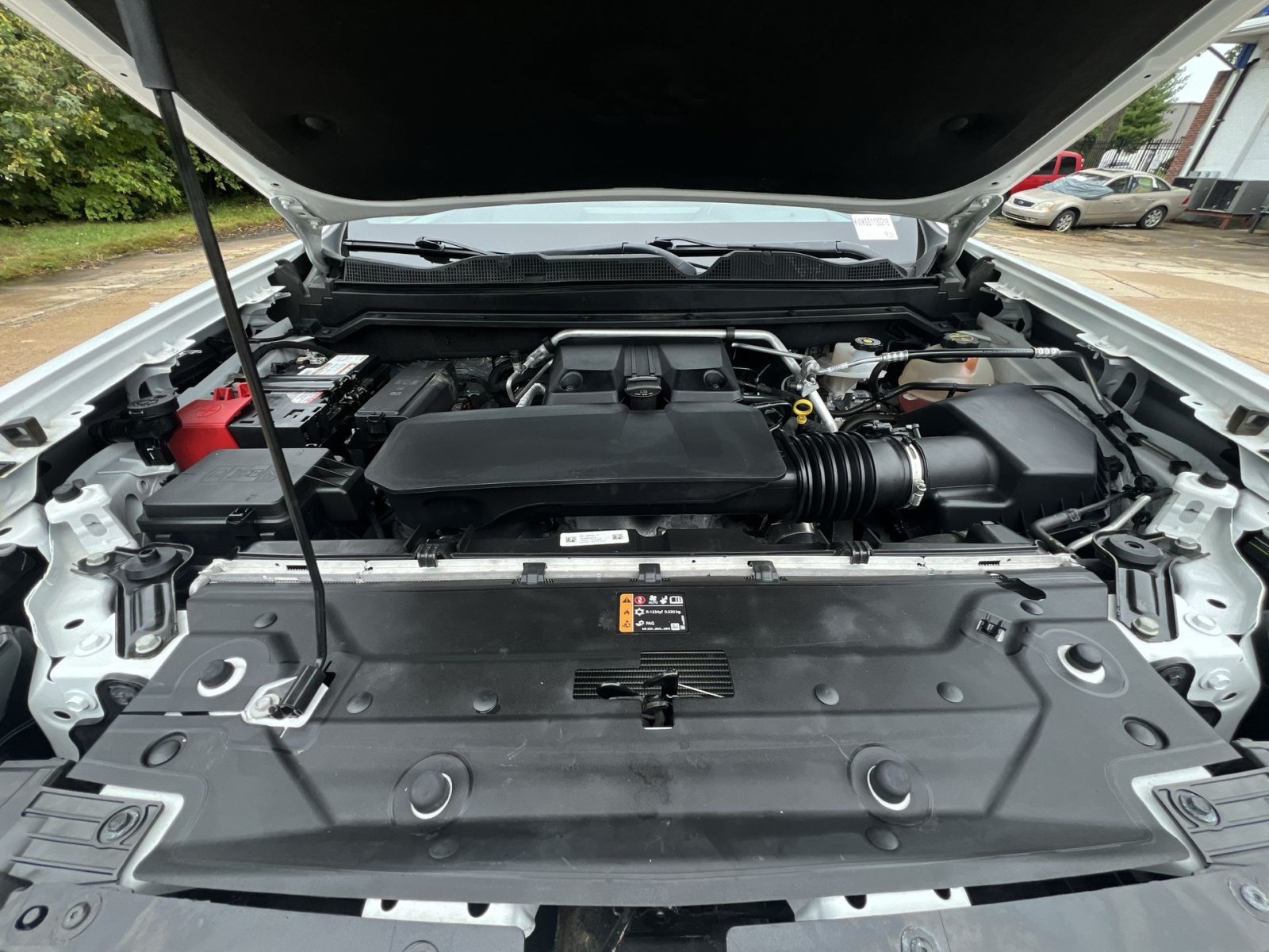 Used 2025 Chevrolet Colorado W/T RWD image 32