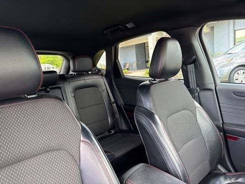 Used 2024 Ford Escape ST-Line AWD/4WD image 12