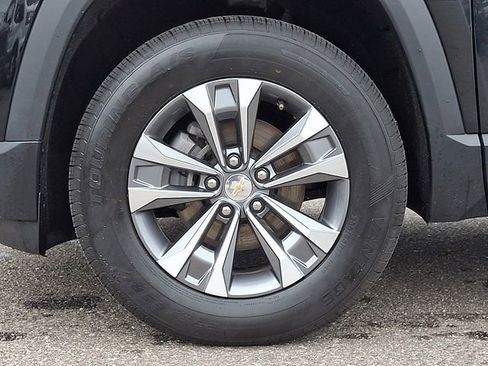 Used 2025 Chevrolet Equinox LT FWD image 8