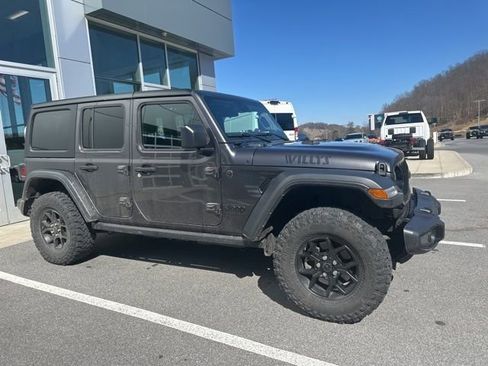 Used 2024 Jeep Wrangler Willys image 3