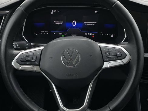 Used 2024 Volkswagen Jetta SE image 13