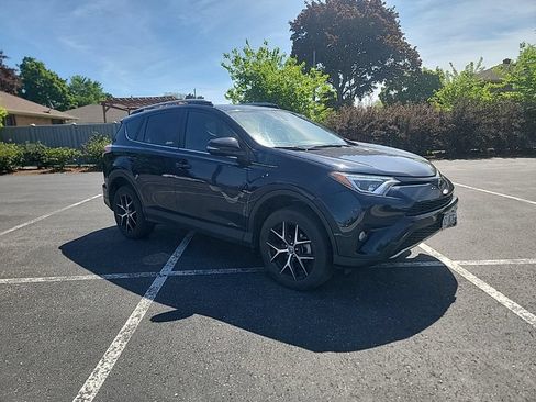 Used 2018 Toyota RAV4 SE w/ Power Extra Value Package AWD/4WD image 7