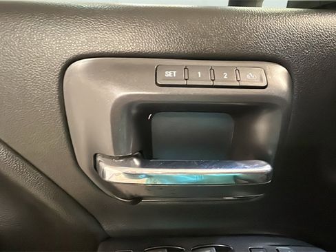 Used 2018 GMC Sierra 2500 Denali w/ Duramax Plus Package image 23