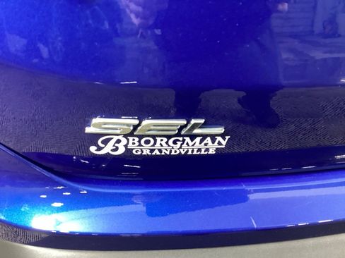 Used 2023 Ford Edge SEL w/ Convenience Package image 32