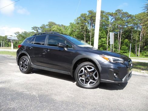 Used 2019 Subaru Crosstrek 2.0i Limited w/ Moonroof Package w/Navigation AWD/4WD image 2