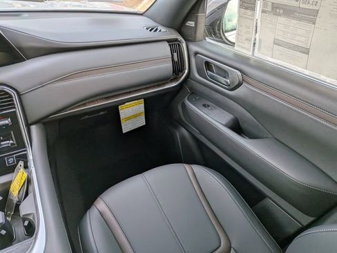 New 2026 Nissan Armada SL w/ Captain's Chari Seat Package image 14