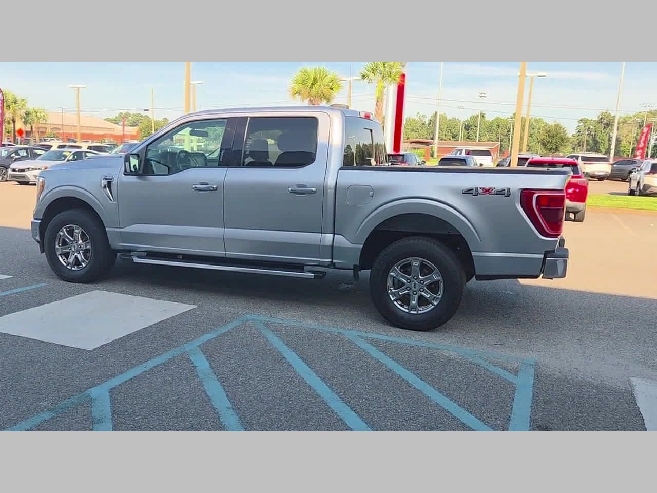 Used 2022 Ford F150 XLT w/ Equipment Group 302A High AWD/4WD image 27