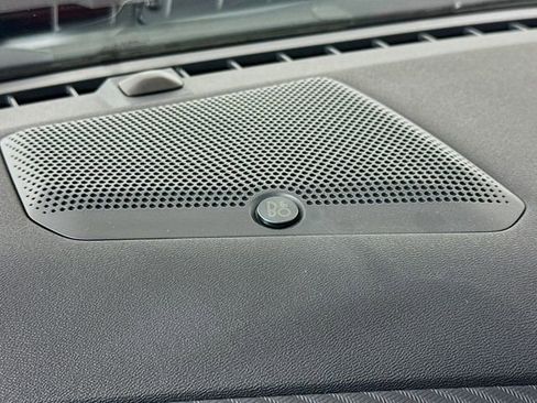 Used 2024 Ford Mustang GT Premium image 19