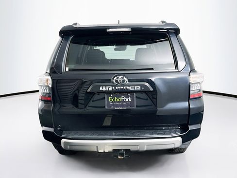 Used 2024 Toyota 4Runner TRD Off-Road Premium image 7