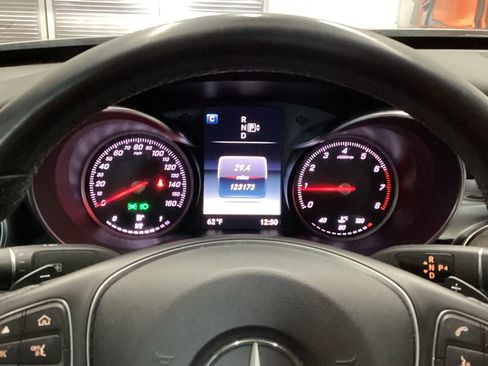 Used 2015 Mercedes-Benz C 300 4MATIC Sedan image 16