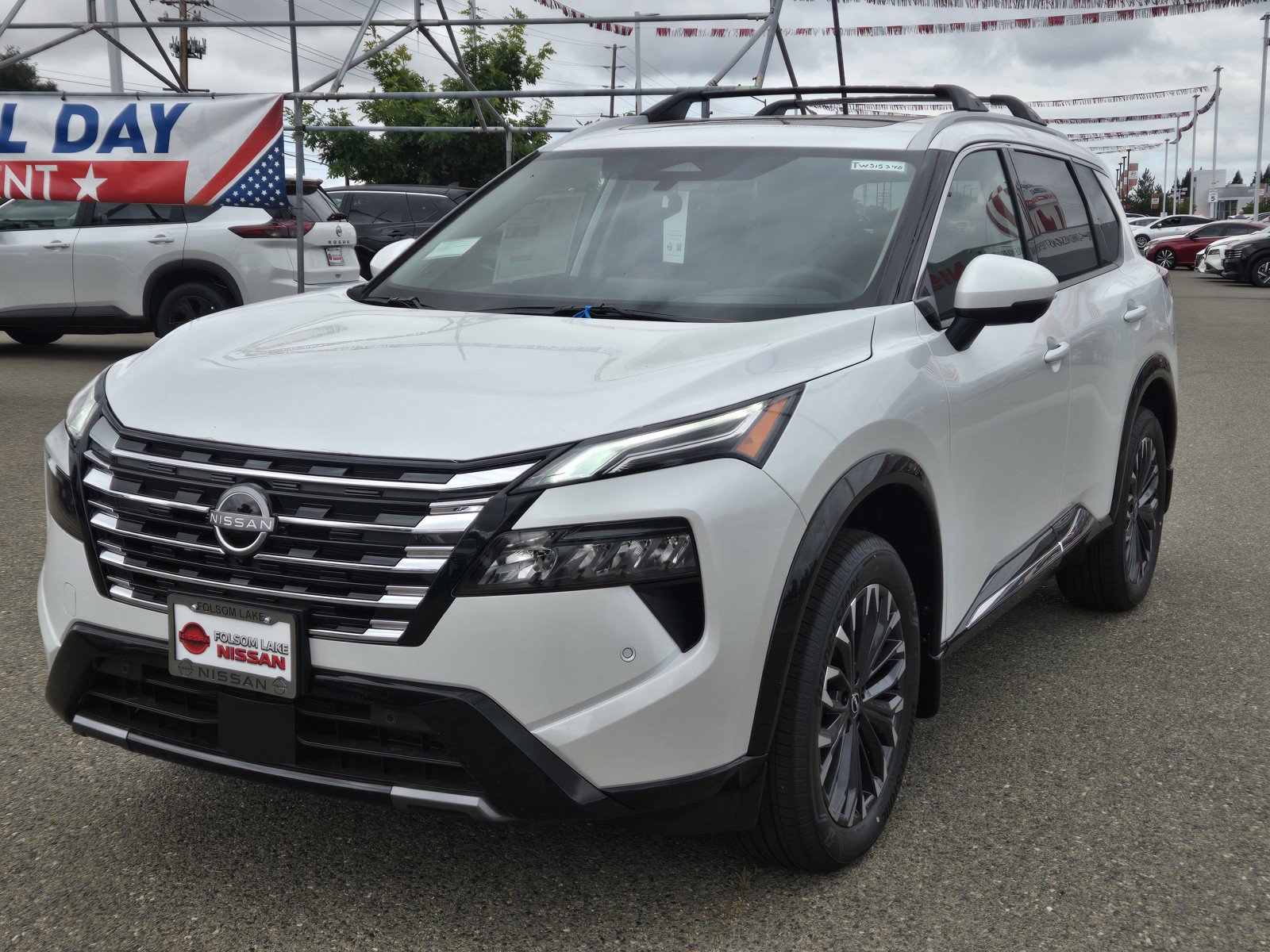 New 2026 Nissan Rogue Platinum w/ Platinum Premium Package AWD/4WD image 8