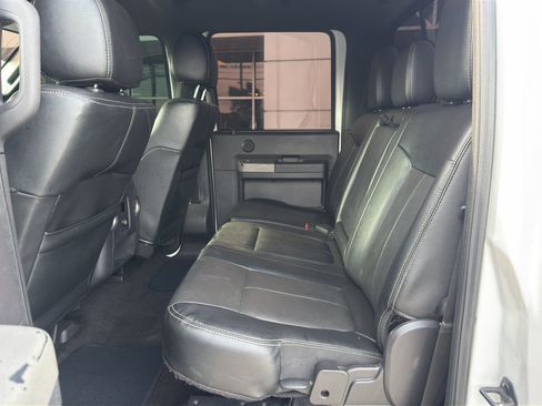 Used 2016 Ford F250 Lariat w/ Lariat Interior Package AWD/4WD image 24