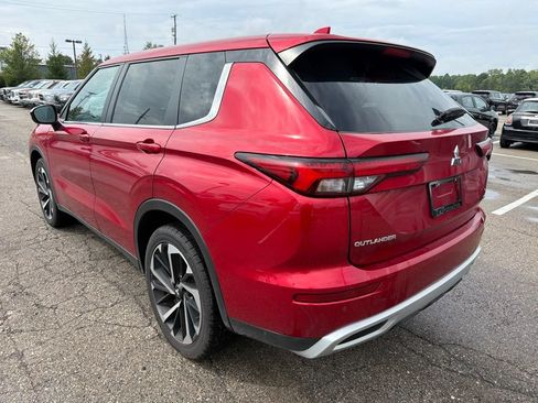 Used 2024 Mitsubishi Outlander SE FWD image 7