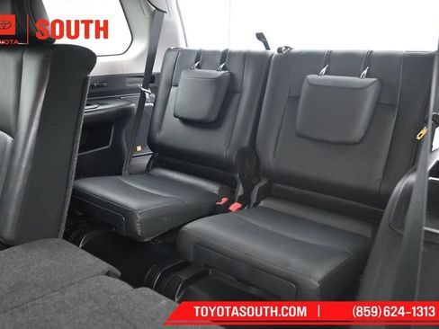 Used 2023 Toyota 4Runner Limited AWD/4WD image 30