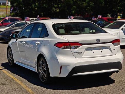 Used 2020 Toyota Corolla LE FWD image 5