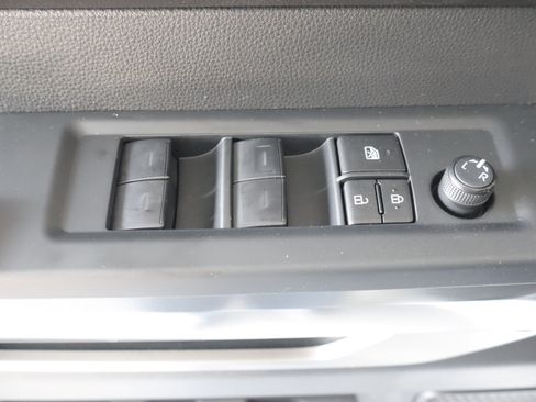 Used 2025 Toyota Tundra SR5 w/ SR5 Convenience Package AWD/4WD image 13