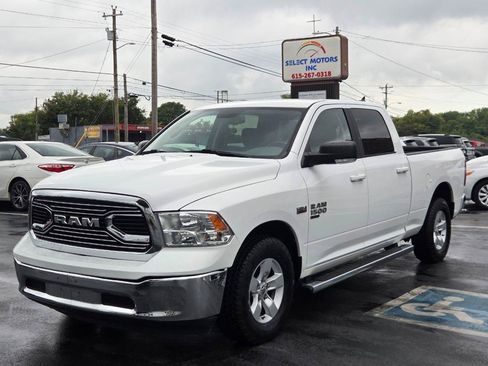 Used 2020 RAM 1500 Classic SLT w/ Luxury Group RWD image 2