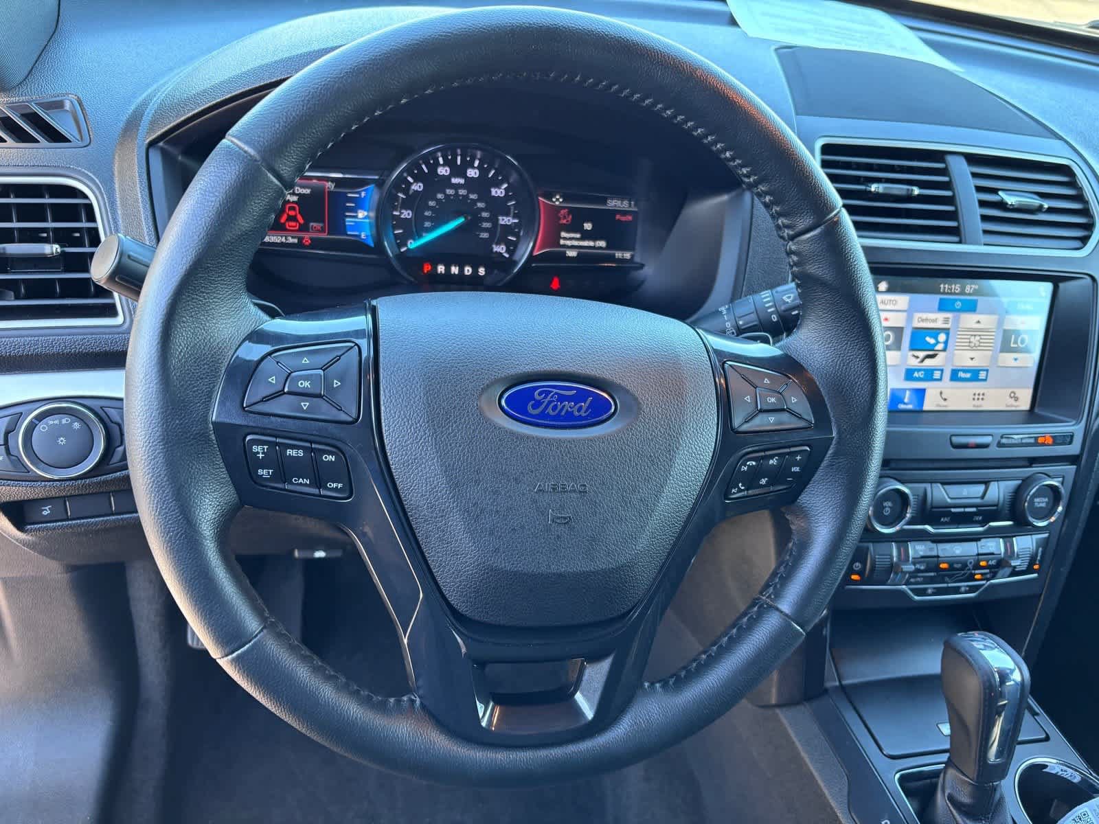 Used 2017 Ford Explorer XLT w/ Equipment Group 201A FWD image 20