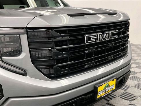 Used 2024 GMC Sierra 1500 Elevation AWD/4WD image 34