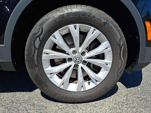 Used 2020 Volkswagen Tiguan S AWD/4WD image 9