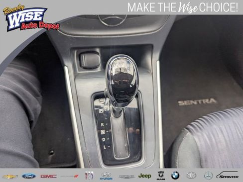 Used 2019 Nissan Sentra SV FWD image 16