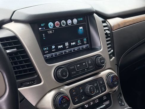 Used 2019 GMC Yukon Denali w/ Denali Ultimate Package AWD/4WD image 16