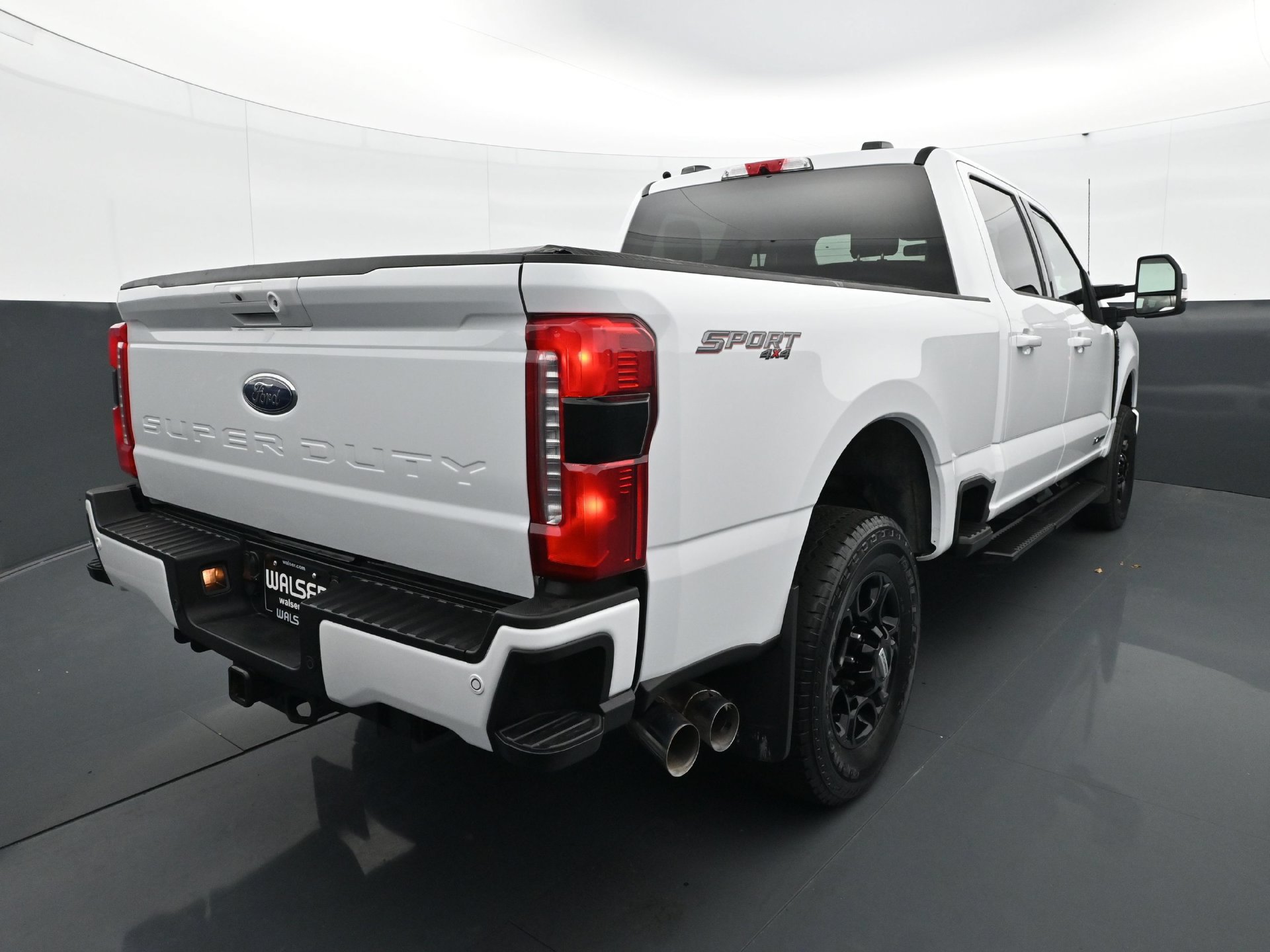 Used 2024 Ford F250 XLT w/ XLT Premium Package AWD/4WD image 6