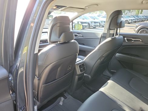 Certified 2023 Kia Sportage EX FWD image 16