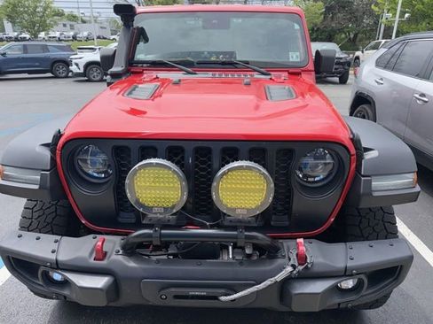 Used 2020 Jeep Gladiator Rubicon AWD/4WD image 2