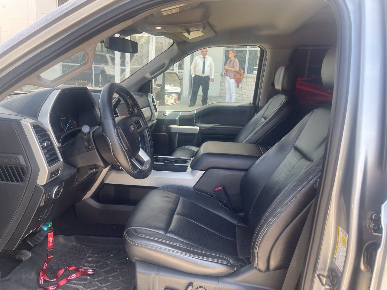 Used 2020 Ford F350 Lariat w/ Lariat Value Package AWD/4WD image 6
