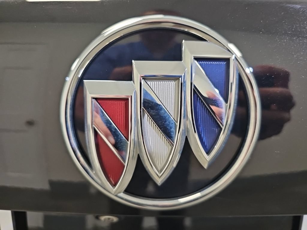 Used 2023 Buick Envision Avenir AWD/4WD image 28