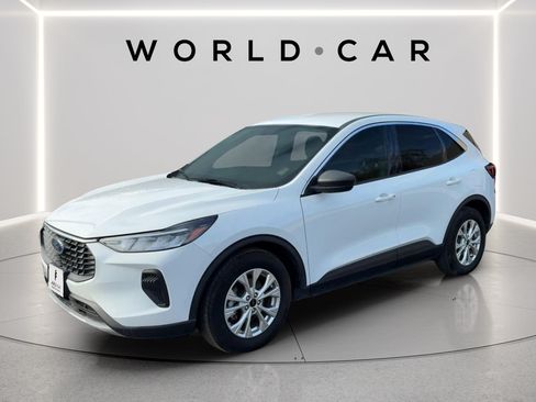 Used 2023 Ford Escape Active FWD image 7