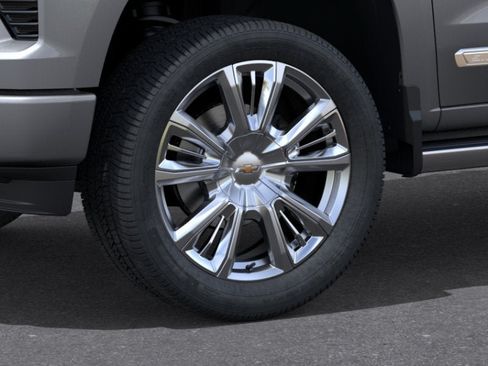 New 2026 Chevrolet Silverado 1500 High Country AWD/4WD image 9