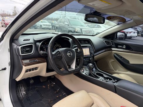 Used 2016 Nissan Maxima Platinum image 12