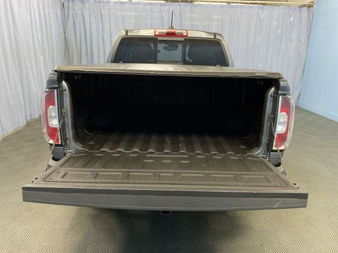 Used 2018 GMC Canyon SLT w/ Driver Alert Package image 35