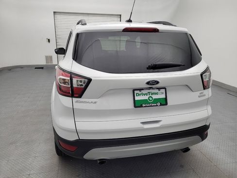 Used 2018 Ford Escape SE FWD image 6