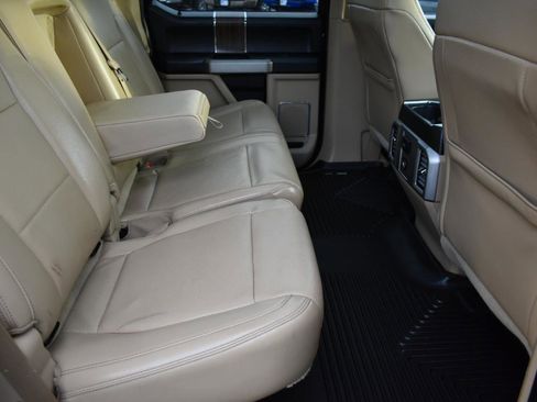 Used 2016 Ford F150 Lariat image 29