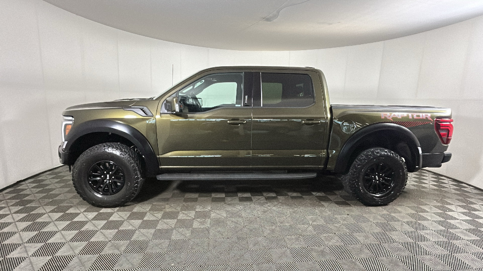 Used 2024 Ford F150 Raptor AWD/4WD image 7